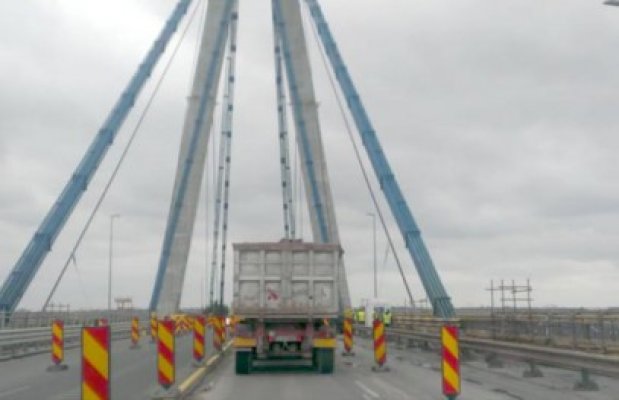 Scandal la Podul Agigea: o anchetă judiciară a făcut posibilă trecerea unui camion de peste 3,5 tone - VIDEO